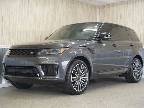 Used 2022 Land Rover Range Rover Sport HST image 4