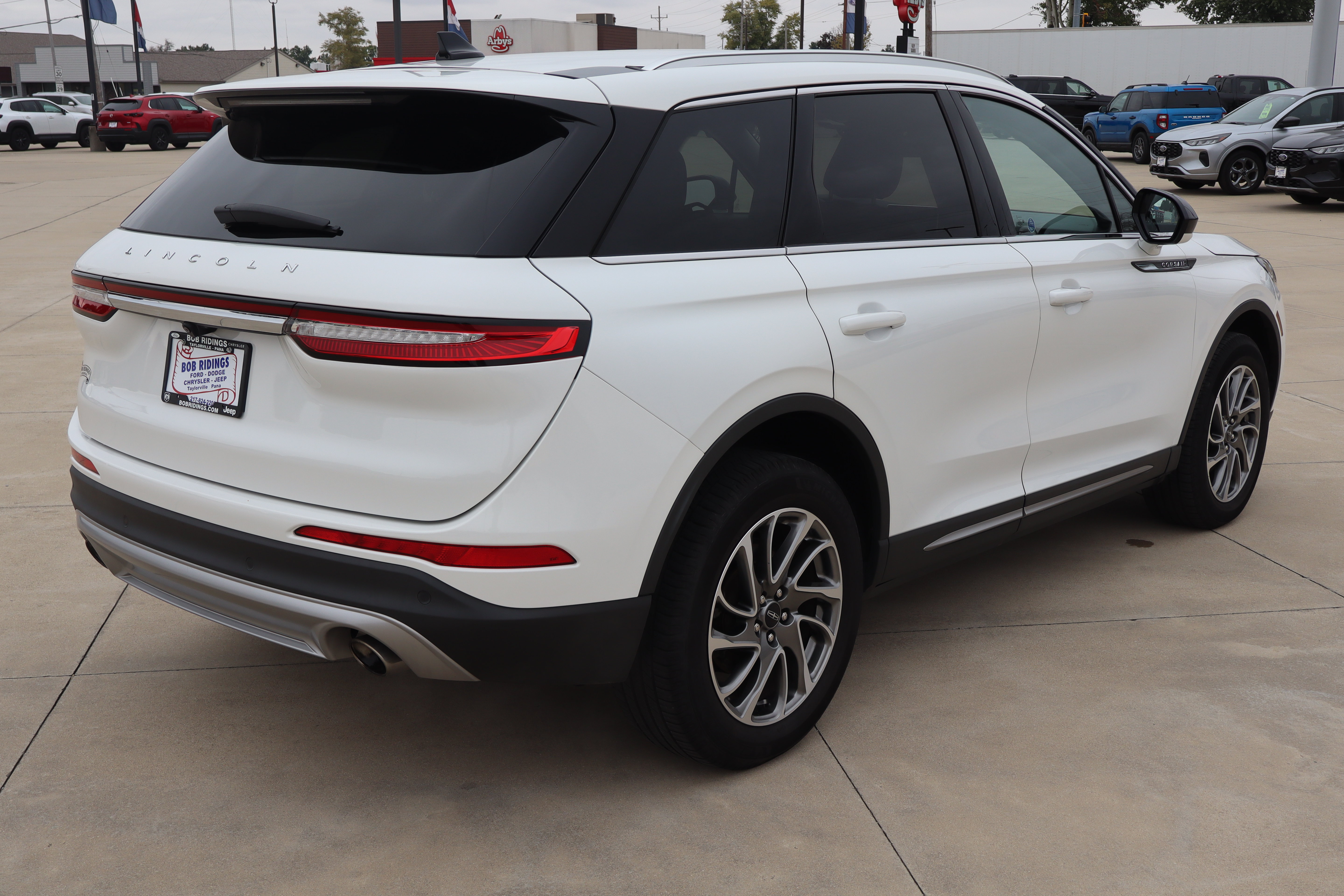 Used 2022 Lincoln Corsair FWD w/ Equipment Group 101A image 5