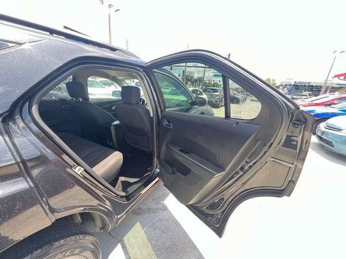 Used 2015 Chevrolet Equinox LT w/ Driver Convenience Package FWD image 6