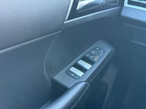 New 2025 Mitsubishi Outlander SE image 7