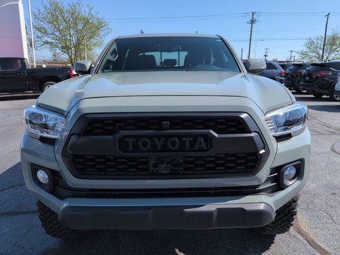 Used 2023 Toyota Tacoma TRD Off-Road image 8