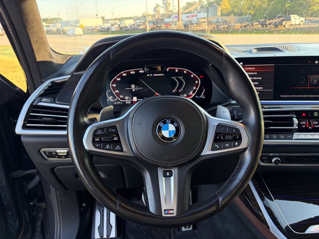Used 2021 BMW X7 M50i w/ Dynamic Handling Package AWD/4WD image 18