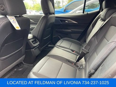Used 2024 Chevrolet Equinox EV LT FWD image 9