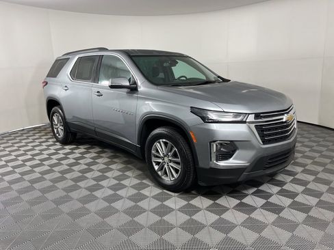 Certified 2023 Chevrolet Traverse LT FWD image 18