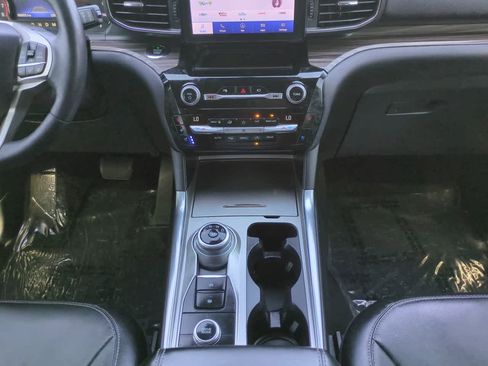 Used 2021 Ford Explorer Limited w/ Hybrid Equipment Group 310A AWD/4WD image 19