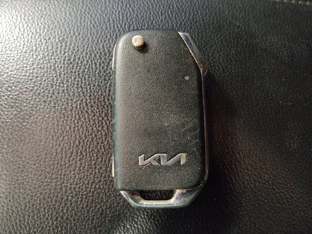 Used 2022 Kia Soul LX FWD image 32