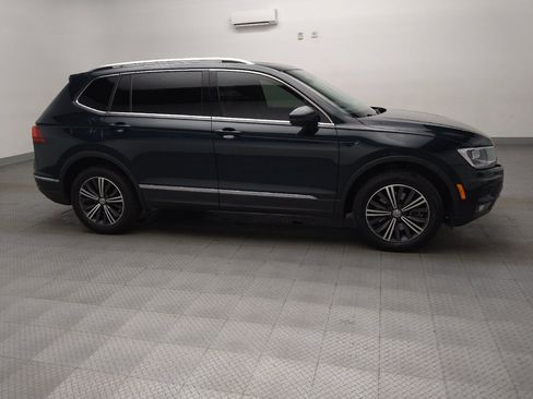 Used 2019 Volkswagen Tiguan SEL FWD image 11