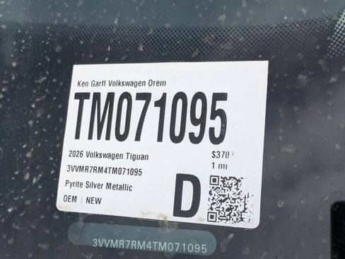 New 2026 Volkswagen Tiguan SE image 18