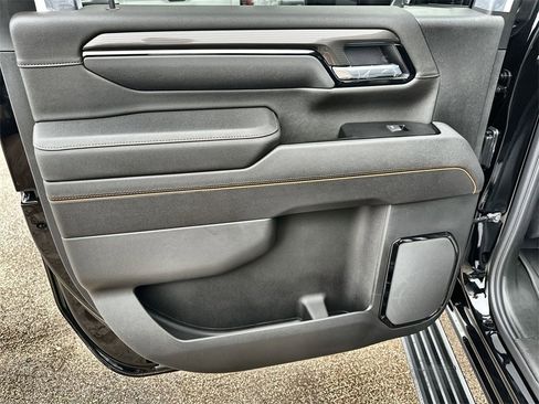 New 2026 GMC Sierra 3500 AT4 w/ AT4 Premium Plus Package image 15