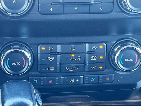 Used 2019 Ford F150 Lariat image 16