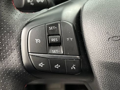 Used 2025 Ford Escape ST-Line AWD/4WD image 37