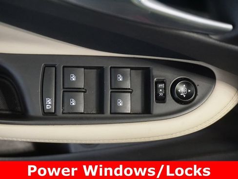 Used 2017 Buick Envision Essence AWD/4WD image 5