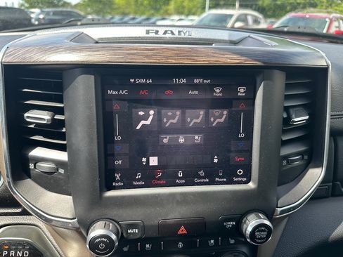 Used 2019 RAM 1500 Laramie image 12