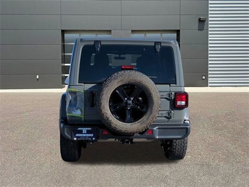 Used 2021 Jeep Wrangler Unlimited Sahara image 6