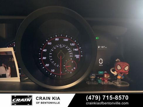 Used 2021 Hyundai Elantra SE FWD image 23