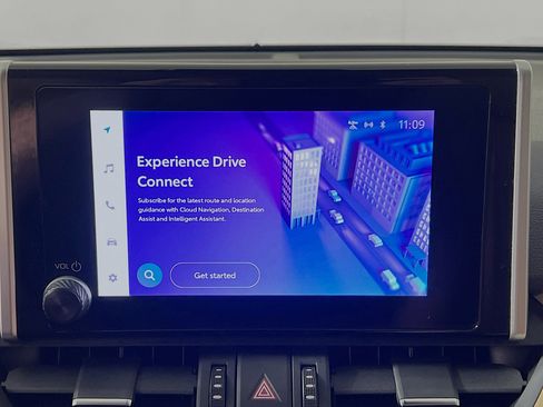 Used 2023 Toyota RAV4 XLE Premium image 27