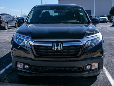 Used 2020 Honda Ridgeline Sport image 2