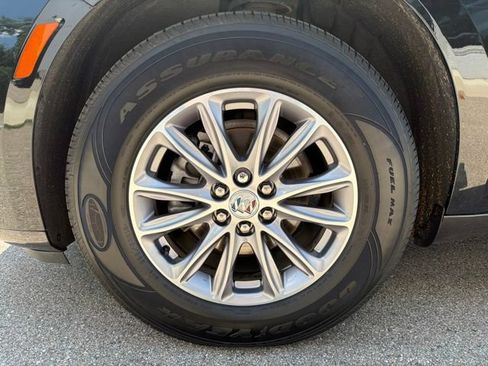 Certified 2023 Buick Enclave Essence w/ Trailering Package, 5000 lbs. AWD/4WD image 9