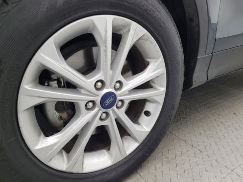 Used 2019 Ford Escape SE image 31