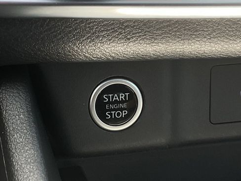 Used 2023 Nissan Rogue SV w/ SV Premium B Package FWD image 28