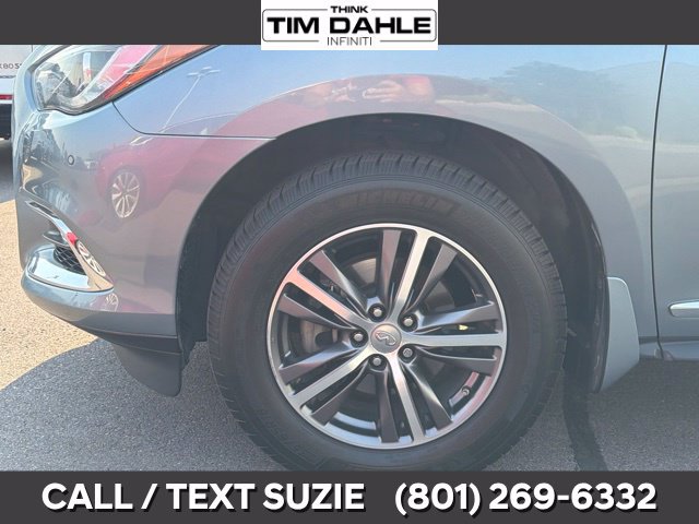 Used 2017 INFINITI QX60 Luxe w/ Premium Plus Package AWD/4WD image 7