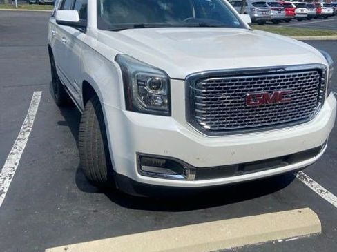 Used 2017 GMC Yukon Denali w/ Open Road Package AWD/4WD image 1