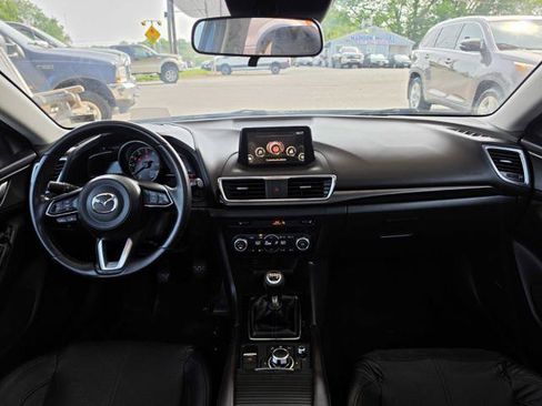 Used 2017 MAZDA MAZDA3 Grand Touring FWD image 19