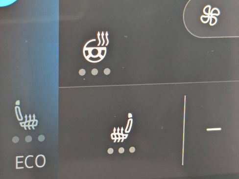 Certified 2023 Volkswagen ID.4 Pro S AWD/4WD image 21