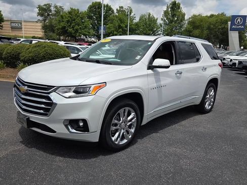 Used 2021 Chevrolet Traverse High Country FWD image 4
