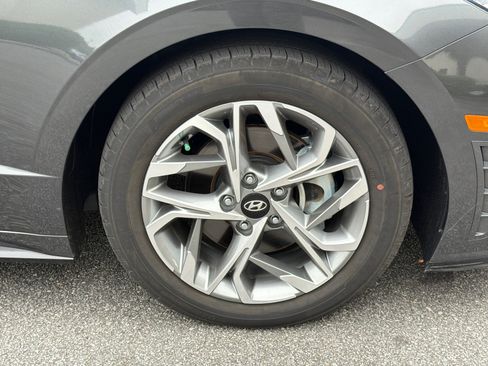 Certified 2023 Hyundai Sonata SEL w/ Convenience Package FWD image 12