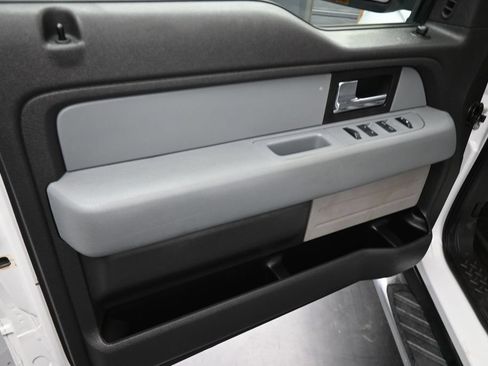 Used 2012 Ford F150 XLT w/ XLT Chrome Pkg RWD image 5