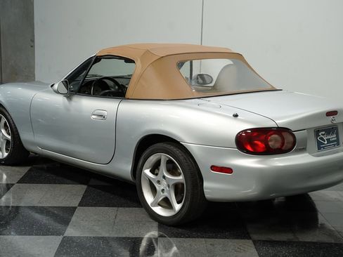 Used 2001 MAZDA MX-5 Miata LS image 7