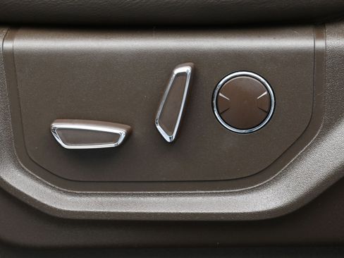 Used 2020 Ford F250 King Ranch w/ FX4 Off-Road Package image 9