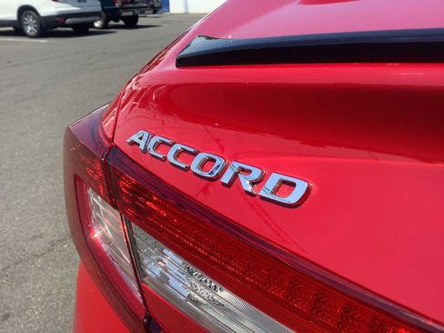 Used 2021 Honda Accord Sport image 6