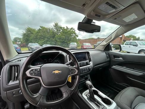 Used 2022 Chevrolet Colorado LT w/ Fleet Safety Package image 24