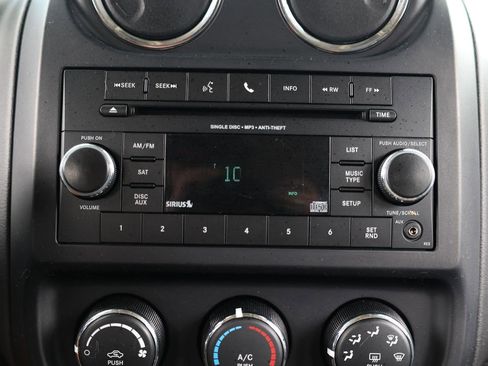 Used 2016 Jeep Patriot Sport w/ Power Value Group FWD image 32