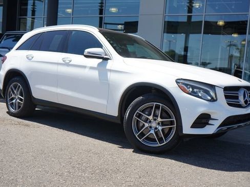 Used 2017 Mercedes-Benz GLC 300 image 1