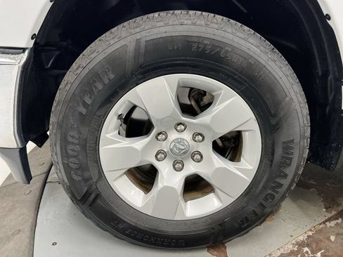 Used 2021 RAM 1500 Big Horn AWD/4WD image 25