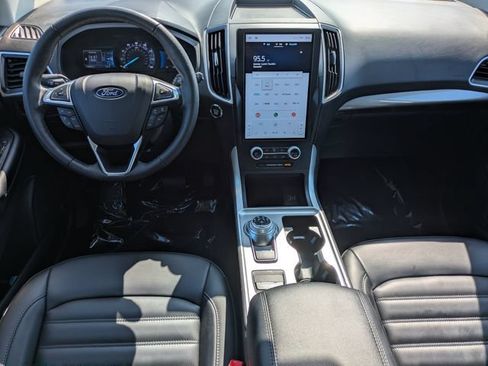 Certified 2024 Ford Edge SEL w/ Convenience Package AWD/4WD image 15