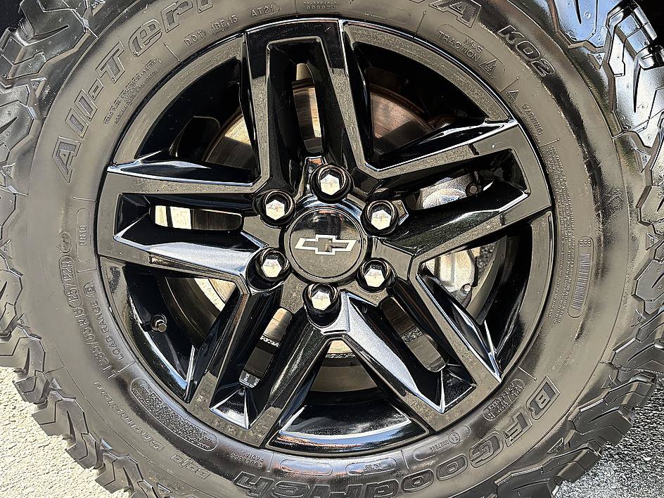 Used 2021 Chevrolet Silverado 1500 LT Trail Boss w/ Convenience Package II AWD/4WD image 8