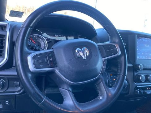Used 2021 RAM 1500 Big Horn image 8