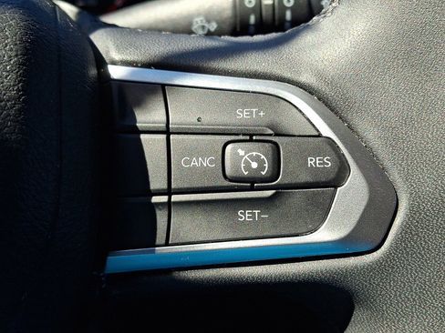 Certified 2024 Jeep Compass Latitude image 22