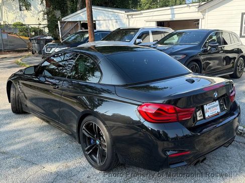 Used 2018 BMW M4 Convertible image 23