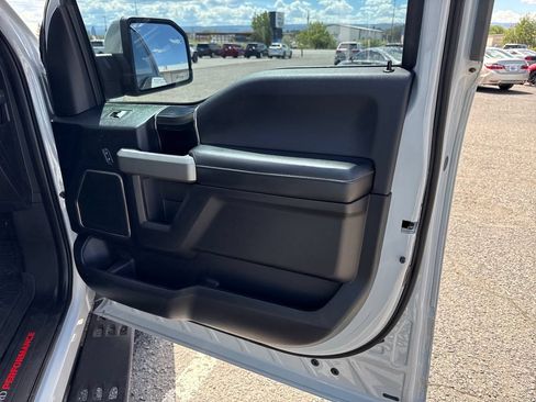 Used 2017 Ford F150 Raptor w/ Equipment Group 802A Luxury AWD/4WD image 34