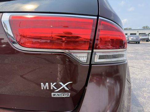 Used 2012 Lincoln MKX AWD image 7