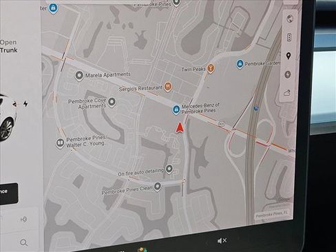 Used 2021 Tesla Model 3 Standard Range Plus image 10