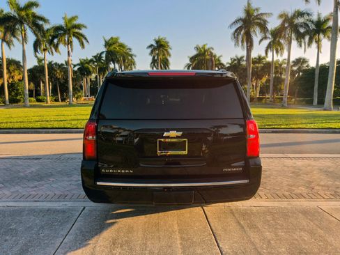 Used 2020 Chevrolet Suburban Premier image 9