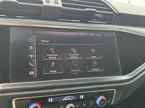 Used 2020 Audi Q3 2.0T Premium image 23