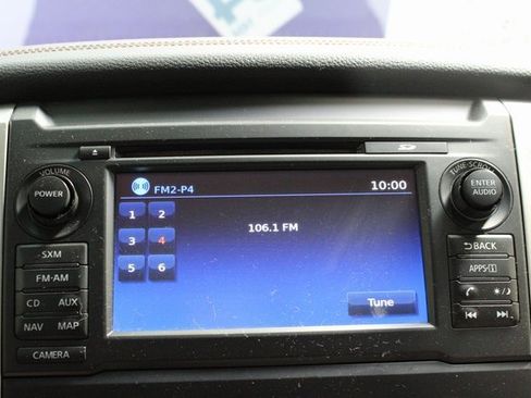 Used 2016 Nissan Titan SL image 16