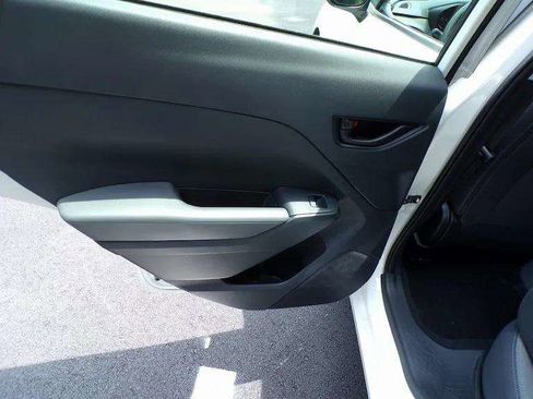 Certified 2025 Subaru Impreza 2.0i image 23